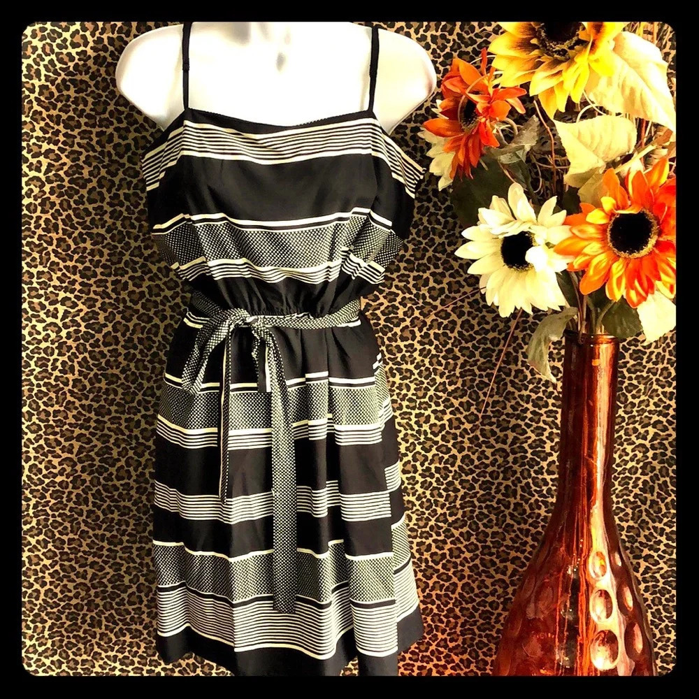 🦋B2G1🦋GAP Striped Summer Dress MEDIUM